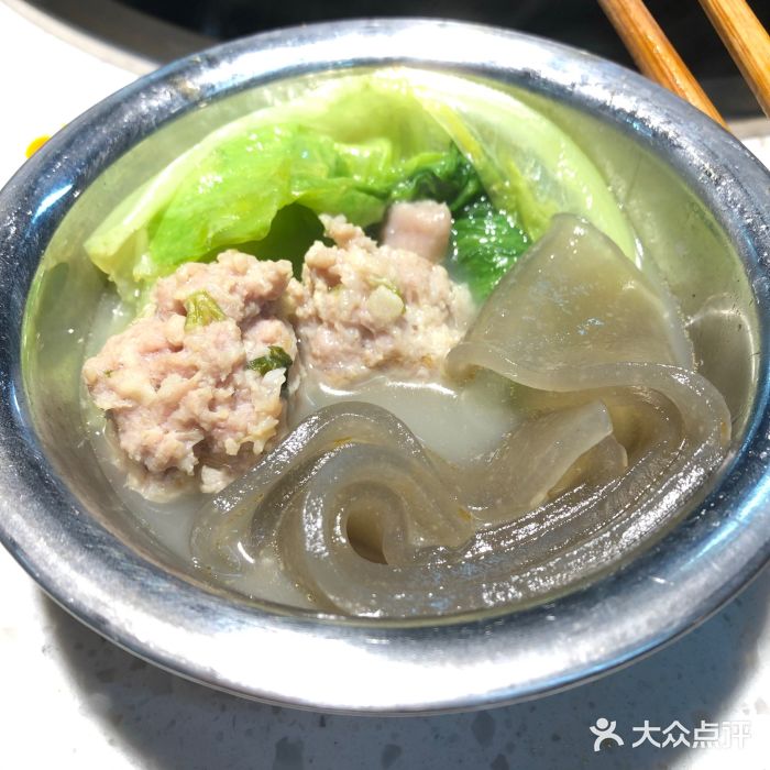 电台巷火锅(静安店)香菜丸子图片