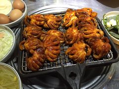 铁网烤小章鱼-喜儿家铁网烤章鱼(弘大店)