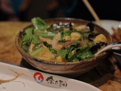 能喝汤的麻辣烫-金太阳海鲜烧烤·本地人餐厅(星海公园店)