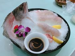 -石砰渔港·海鲜楼