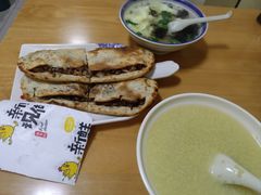 -宝光熏肉鞋底火烧(新街口店)