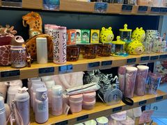零售区-星巴克(上海浦东禹悦汇店)