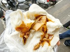 -梁记叉烧包(侨港总店)