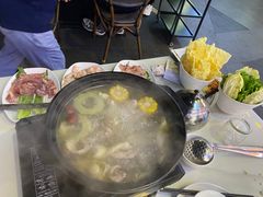 -野迹·石橄榄鸡·烧烤(新洲店)