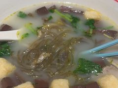-小杨生煎(金山百联购物中心3楼店)
