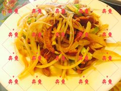 -闯关东东北农家菜(崂山石老人店)