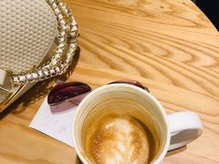 榛果拿铁-猫屎咖啡(日月光中心广场店)