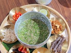 -良米山·云南野生菌过桥米线(上海首店)
