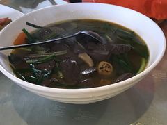 韭菜鹅血-旋转餐厅