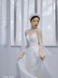 -Lady  Jane高端婚纱礼服馆