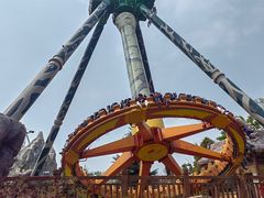 -七彩云南欢乐世界