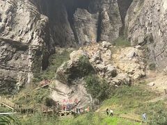 -龙水峡地缝景区