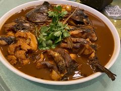 胖鱼头-源东食府(鹿海园小区店)