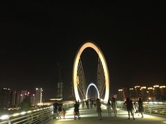 -南京眼步行桥