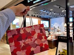 -Laderach 莱德拉(上海环贸iapm店)