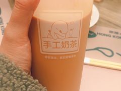 驰名丝袜奶茶-茶港·点心·啫啫煲(范湖万达广场店)