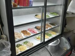 自助取餐区-四平包子铺