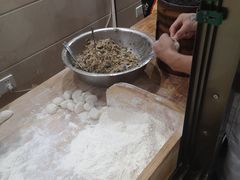 -舒小笼松针小笼包
