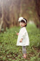 -现代经典婚纱摄影
