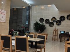 -东泉假日温泉酒店-悦荷轩餐厅