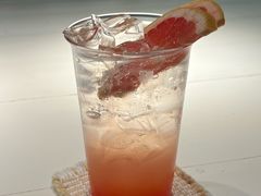 -彳亍咖啡·这里(水湾路店)