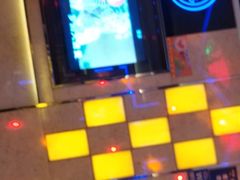 -腾冲晒晚KTV