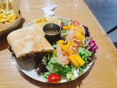 -HELLO 27 意面·沙拉·帕尼尼