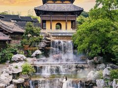 -茅山东方盐湖城景区