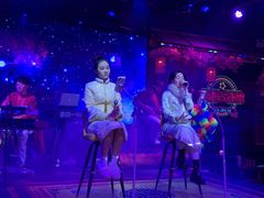 -喜鹊音乐酒馆(西街店)