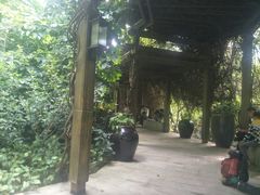 -深圳隐秀山居酒店