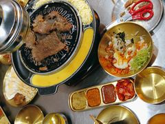 -胡悦里韩式烤肉(芝罘万达广场店)