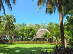 -三亚湾海居铂尔曼度假酒店