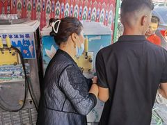 -古老冰山特色冰淇淋店(艾提尕尔店)