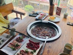 -城墙拐拐火锅(三峡广场黑金冠店)