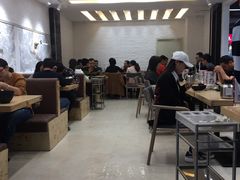 大堂-为什么牛潮汕牛肉火锅(万胜广场店)