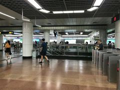 -公园前(地铁站)