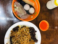 -颂记牛肉粉