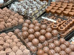 -Laderach 莱德拉(上海环贸iapm店)