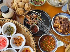 -包整·丝娃娃(一览甲秀楼风景店)