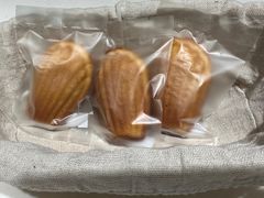 -潮一不贰·法式甜品·生日蛋糕·西式简餐(外滩店)