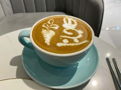 -Fridi Patisserie Cafe