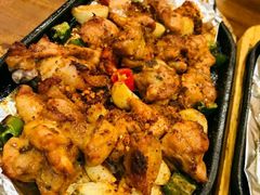 -老东镇啤酒屋海鲜加工·蒸汽海鲜·海鲜烧烤(台东店)