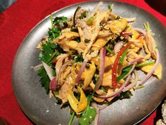 -龙巢盱眙龙虾·牛蛙·烧烤宵夜(八卦岭店)