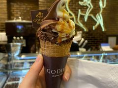 椰林凤情巧克力双拼软冰-GODIVA(恒隆广场店)
