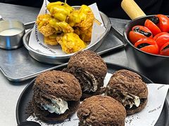 -W COLLECTIVE  DESSERT SHOP