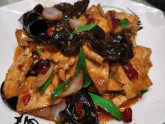 -何适山庄 ·可团建(水长城P2停车场店)