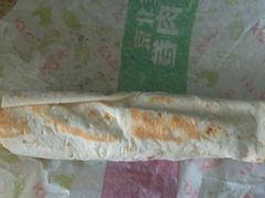 吮指十三鲜小龙虾烤鸡堡/鸡肉卷-肯德基(中心书城店)