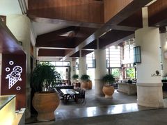 -亚龙湾喜来登·美景台大堂吧