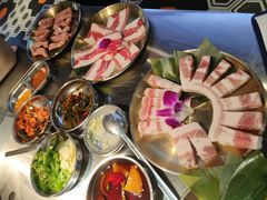 -哈哈碳都·牛肋条无限自助烤肉(宝龙店)