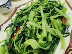 -标记美食新鲜猪杂(兴南大道店)